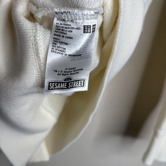 KAWS x Uniqlo Sesame Street Hoodie - Picture 2 of 5